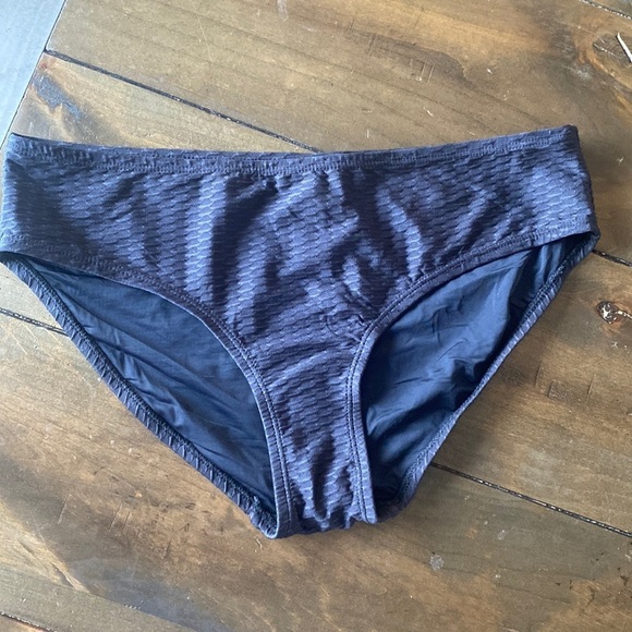 Niptuck swim bottoms black textured swim bottoms size 8 new without tags‎ - Picture 1 of 6